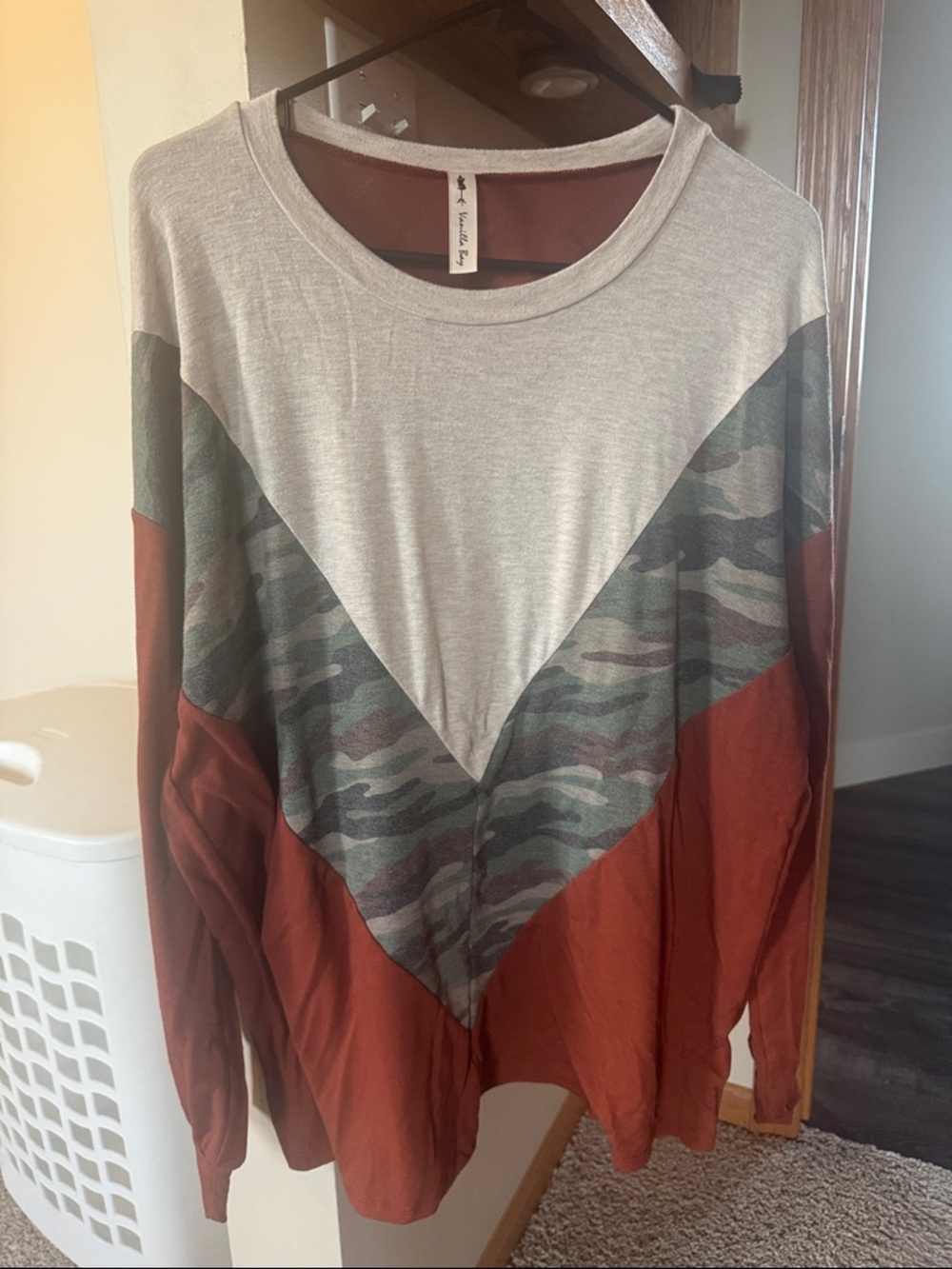 Vanilla Bay Rust Gray Camo Chevron Long-Sleeve Top